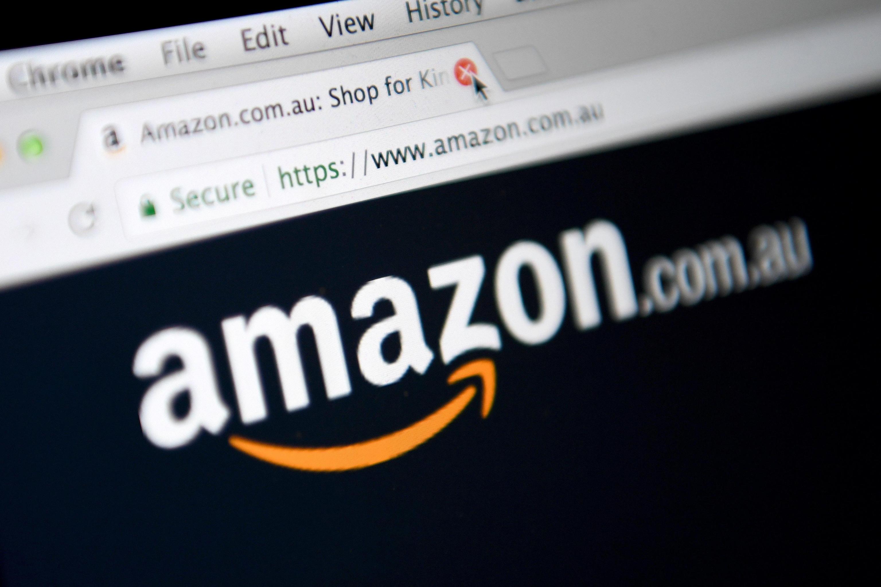 Amazon ritira alcune sex dolls dal commercio: riproducono tratti infantili, rischio incitamento alla pedofilia