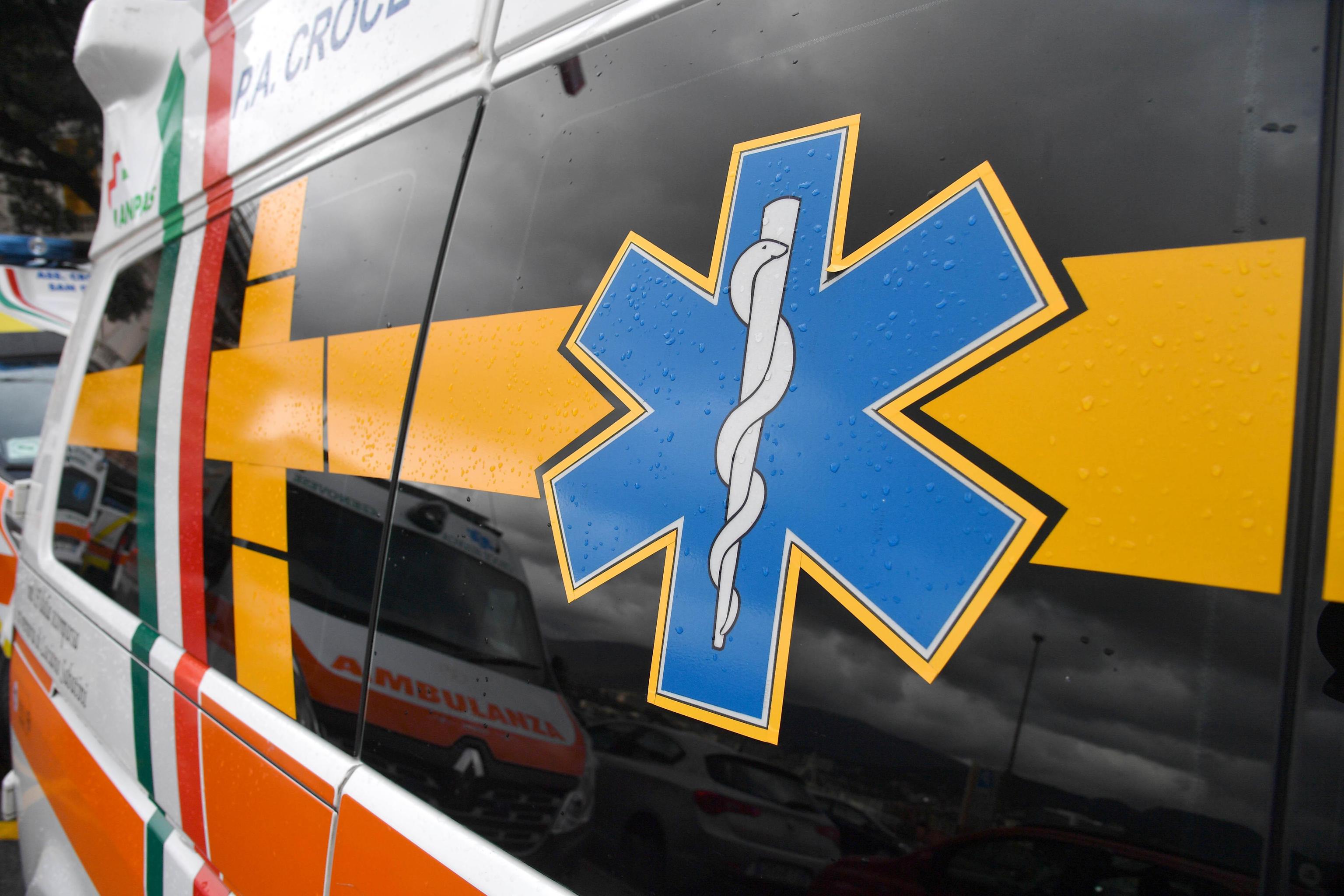 Friuli, incidente stradale a Pasqua: 43enne muore davanti al marito e ai figli