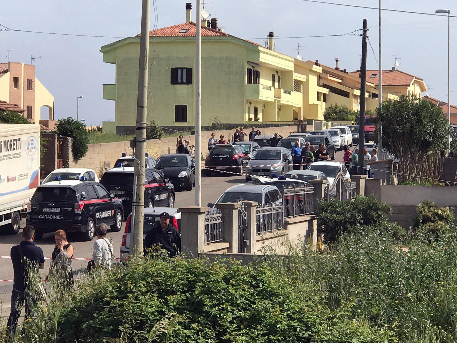 Porto Torres: uomo picchia la madre, accoltella carabiniere e si barrica in casa