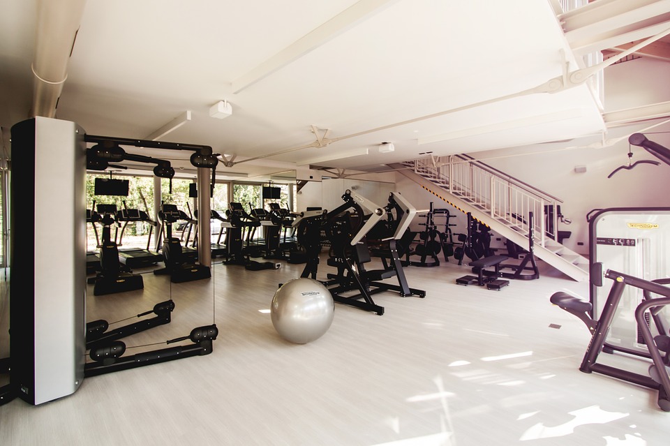 Arrestato personal trainer: molestava e faceva prostituire le sue allieve