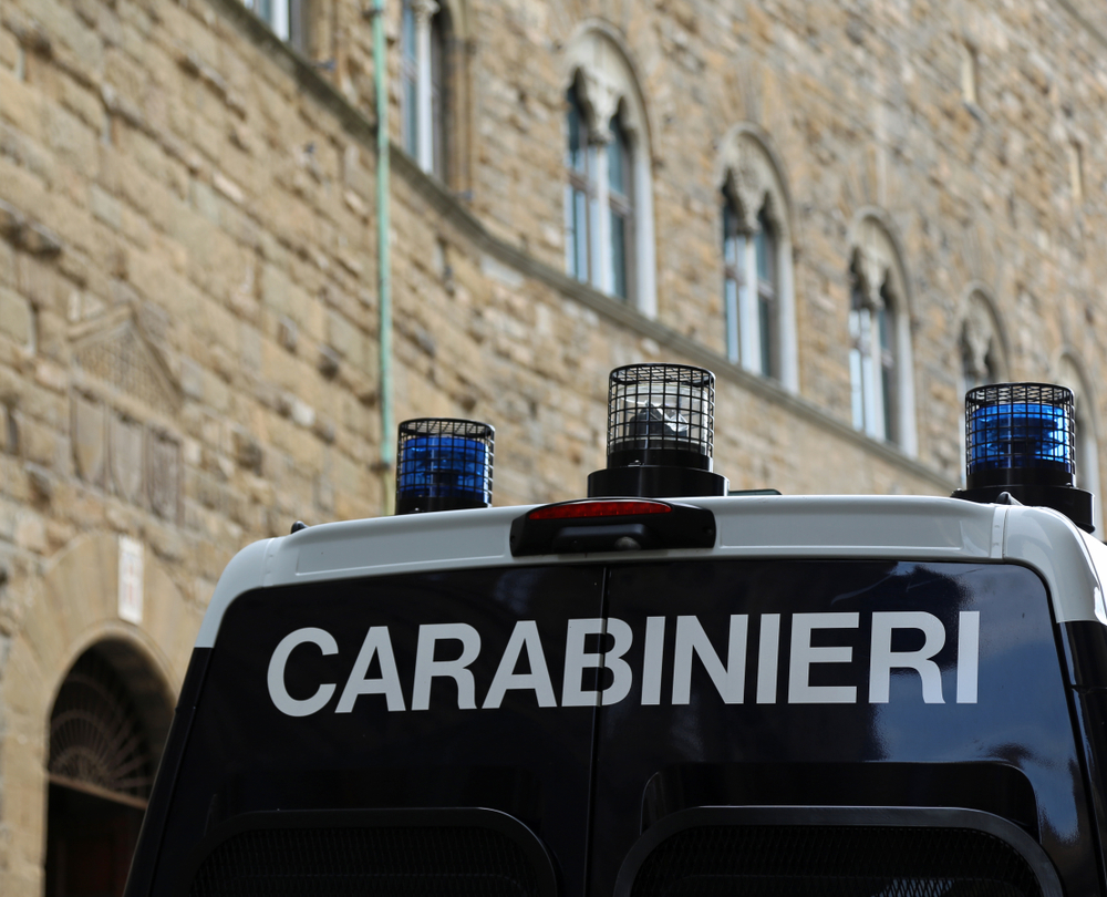 Giulianova: zingara ripresa in un video mentre cucina un gatto e lo mangia