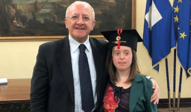 Studentessa affetta da sindrome di down si laurea con 110 e lode