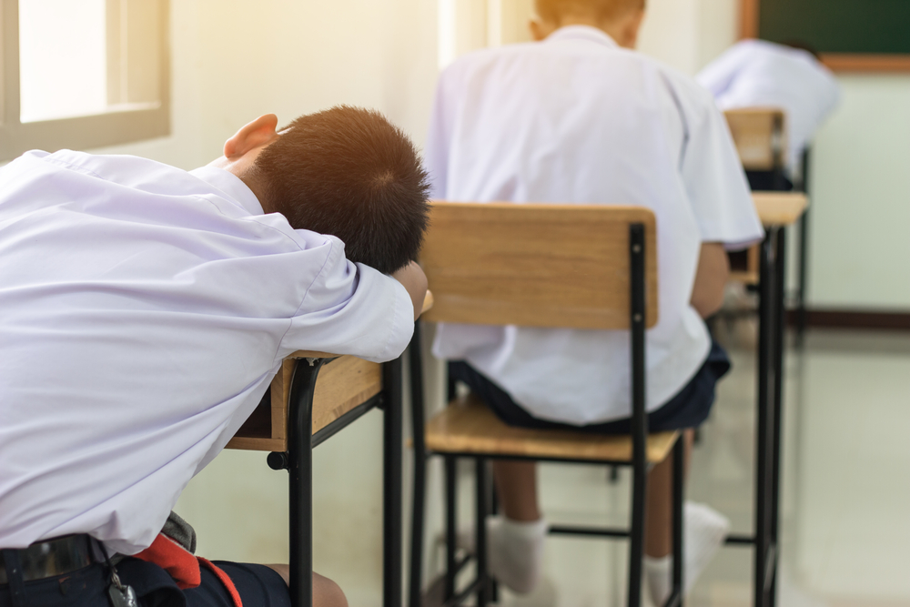 Bambino diabetico non può andare a scuola: riammesso solo con la presenza della madre