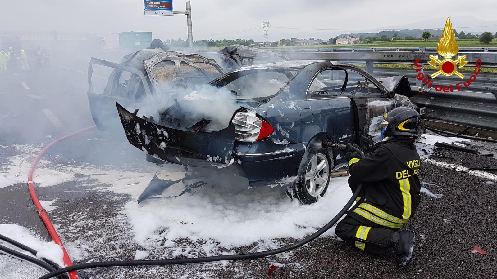 Incidente stradale sulla A31: padre e figlia morti carbonizzati nell’auto