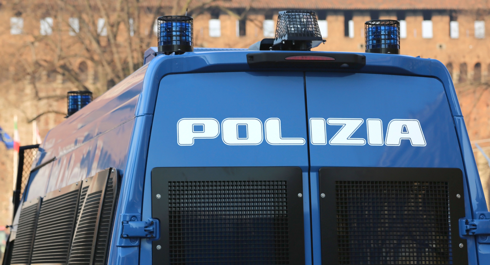 Commette atti osceni ai giardinetti davanti a due bambine: pakistano fermato dalla Polizia