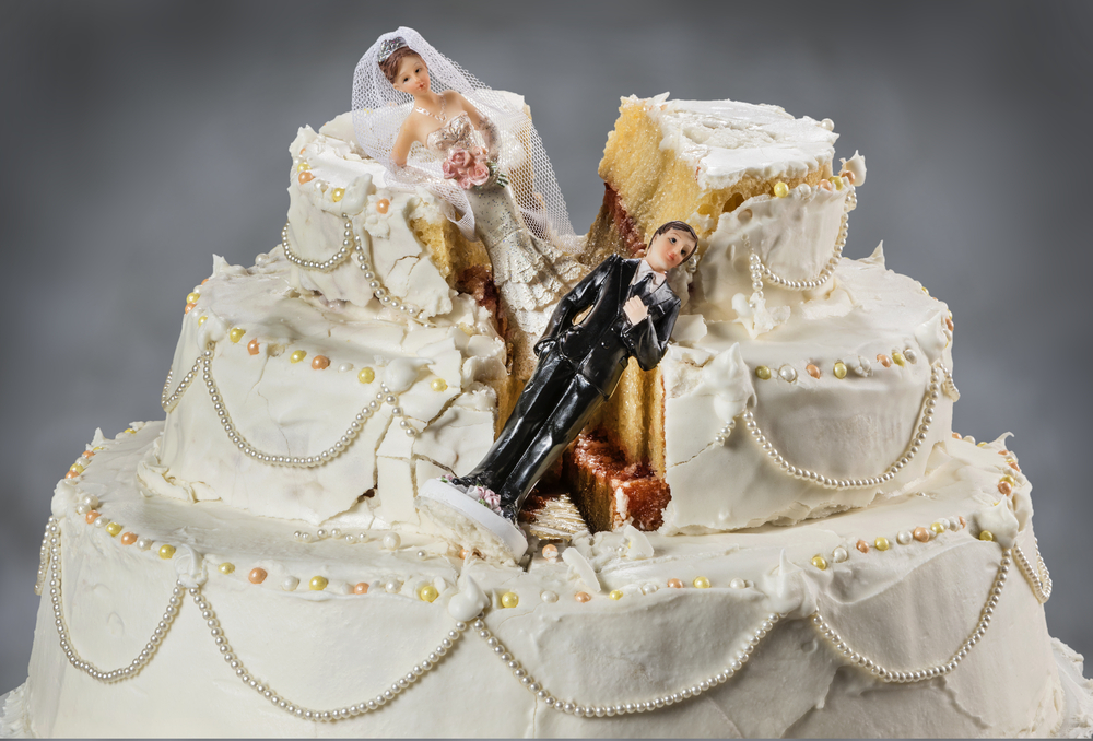 Matrimonio finisce in tragedia, sparatoria tra due invitati dopo una lite accesa: un ferito