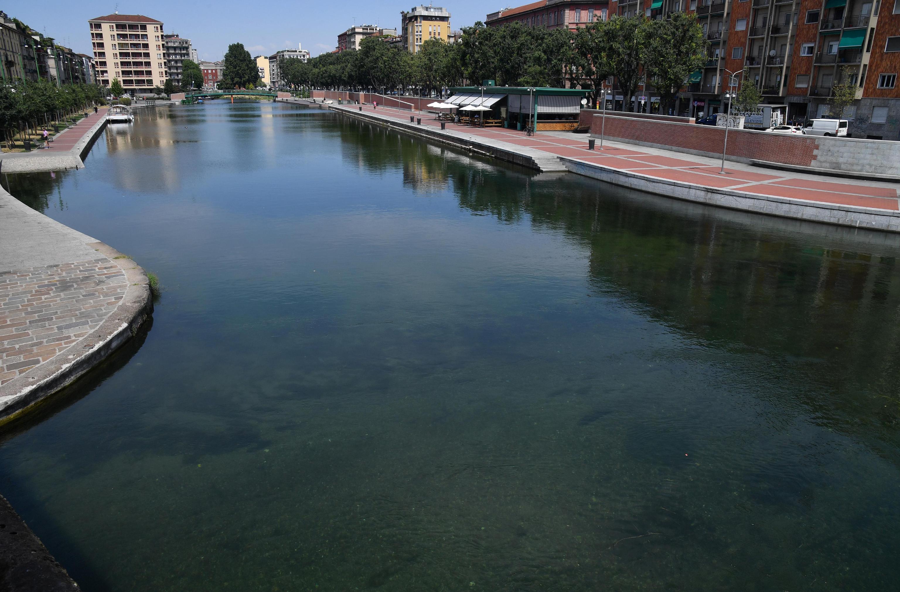 Cadavere di una 90enne ripescato nella Darsena a Milano