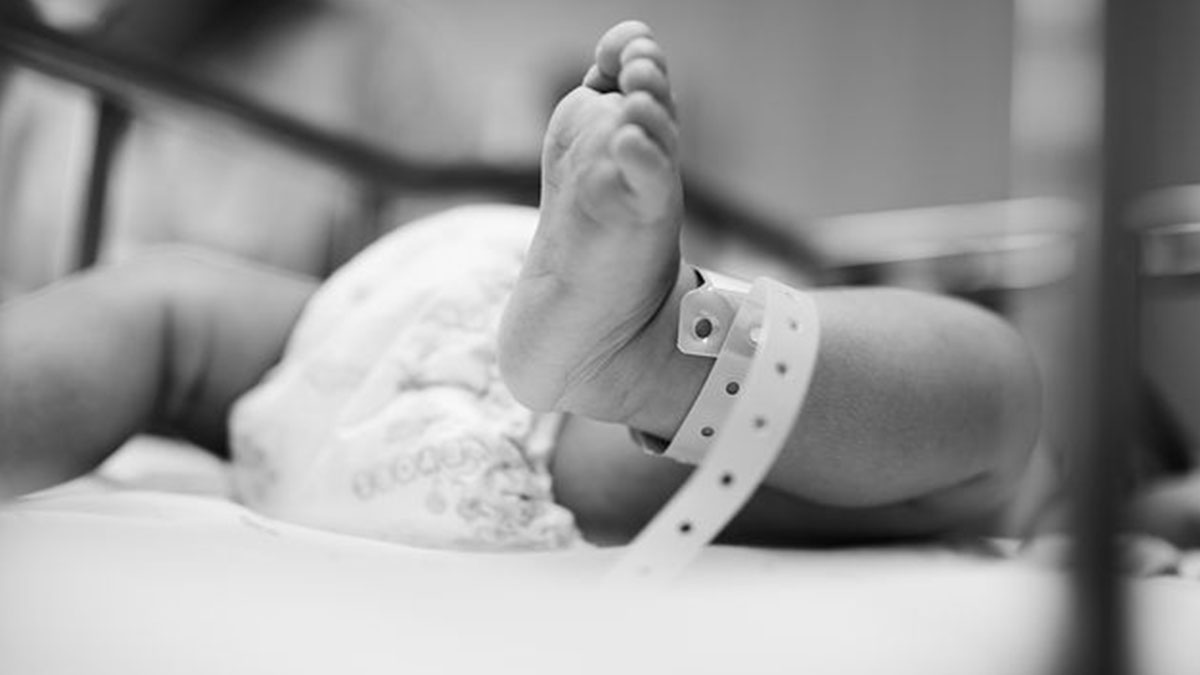 Il virus simile alla polio che causa paralisi: 6 bambini colpiti in pochi giorni