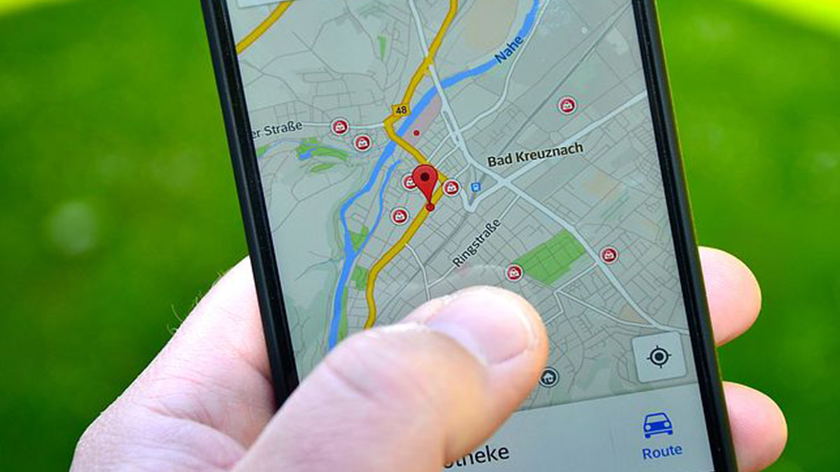 Marito tradito scopre l’infedeltà della moglie su Google Maps