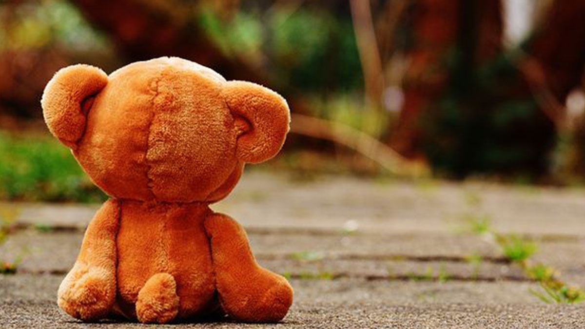 Bimbo malato di cancro muore dopo aver realizzato il suo sogno: tenere tra le braccia la sorellina