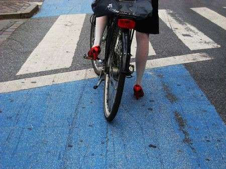 Le cycle-chic: pedalare sì, ma con grazia ed eleganza