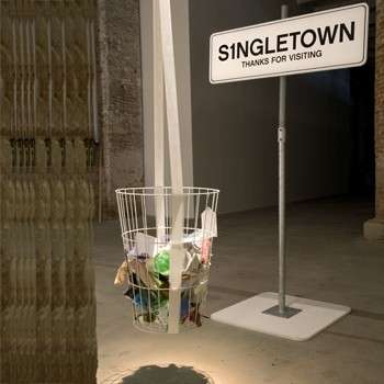 Vita da single: Singletown