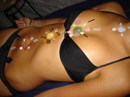 Medicina alternativa: curarsi con i cristalli