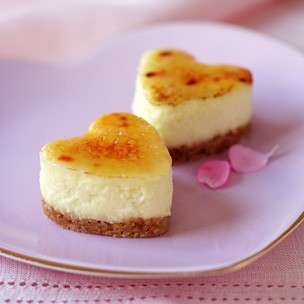 Ricette dolci: mini cheesecake a forma di cuore