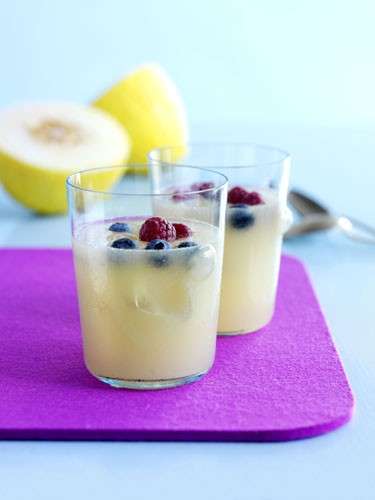 Ricette estive: frappè di melone e lamponi