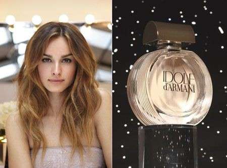 Profumi: Kasia Smutniak testimonial di Armani