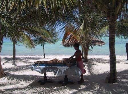 Massaggi in spiaggia: sono vietati