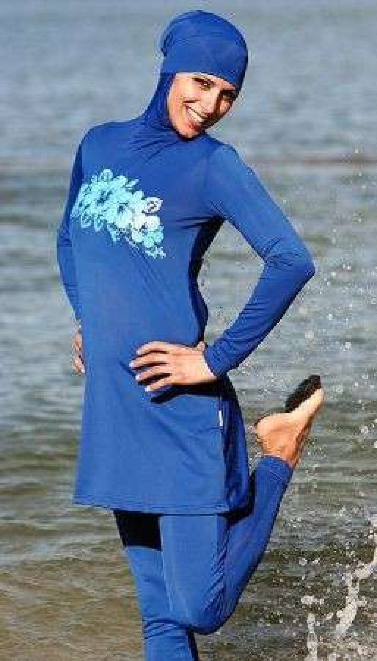 Commentario d'Ippocrate ...  Burkini-1200x2101