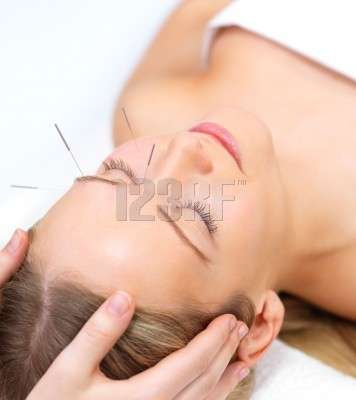Perdere peso con massaggi e agopuntura
