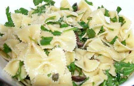 Ricette leggere: pasta con rucola e carote