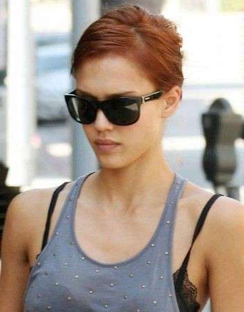 Colore capelli: Jessica Alba rossa