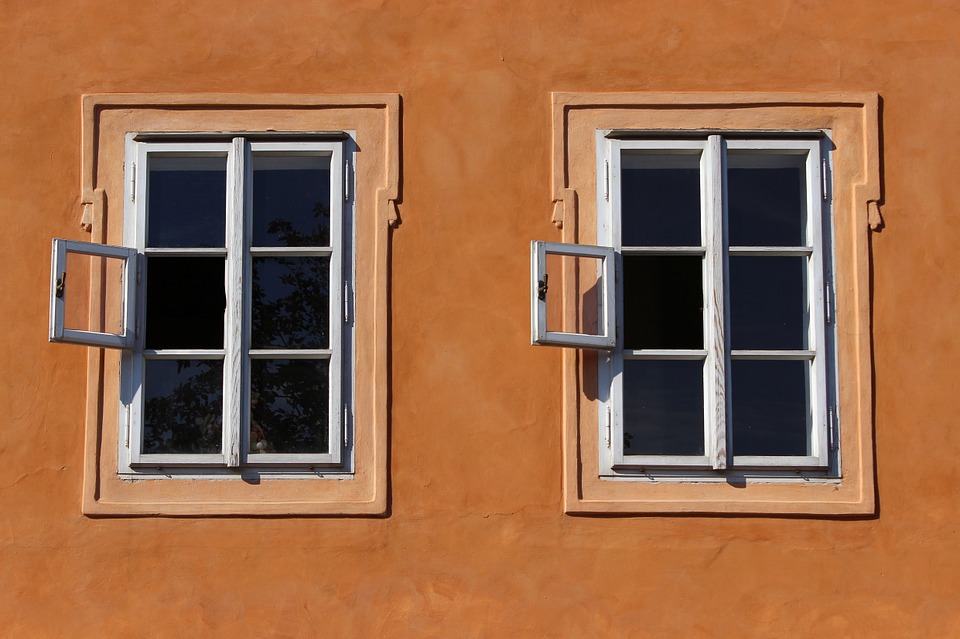 Bricolage: evitare le fughe di calore dalle finestre
