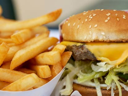 Diabete, mangiare al fast food aumenta il rischio di ammalarsi