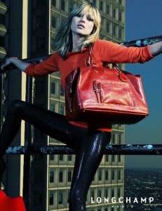 Kate Moss diventa designer di borse per Longchamp