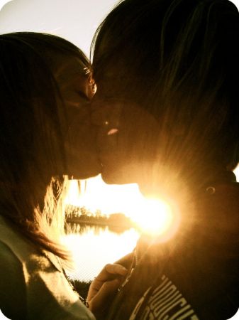 Concorso San Valentino: la foto del bacio più bello