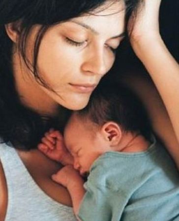 Gravidanza: la depressione prima e dopo il parto, sintomi e cure
