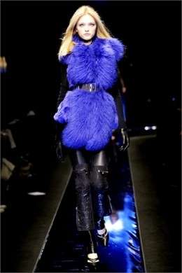 Milano Moda Donna 2010: Versace