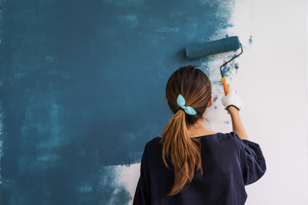 Attrezzatura per imbiancare le pareti di casa