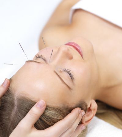 L’agopuntura per combattere i dolori mestruali