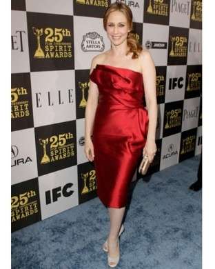 Vera Farmiga in marchesa