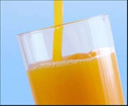 Bere succo d’arancia per combattere i radicali liberi