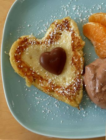 Ricette Colazione: pancakes a forma di cuoricini