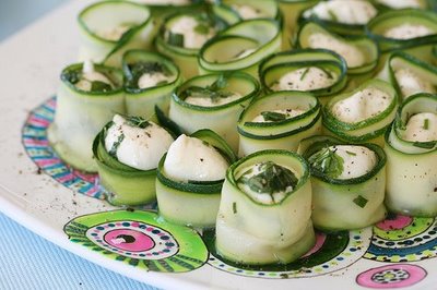 Ricette Secondi: rotolini di zucchine e mozzarella