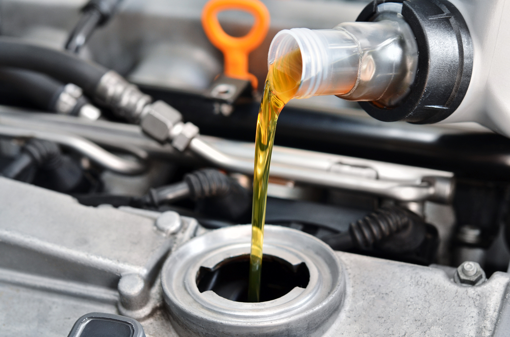 Fai da te: cambiare olio al motore dell’auto