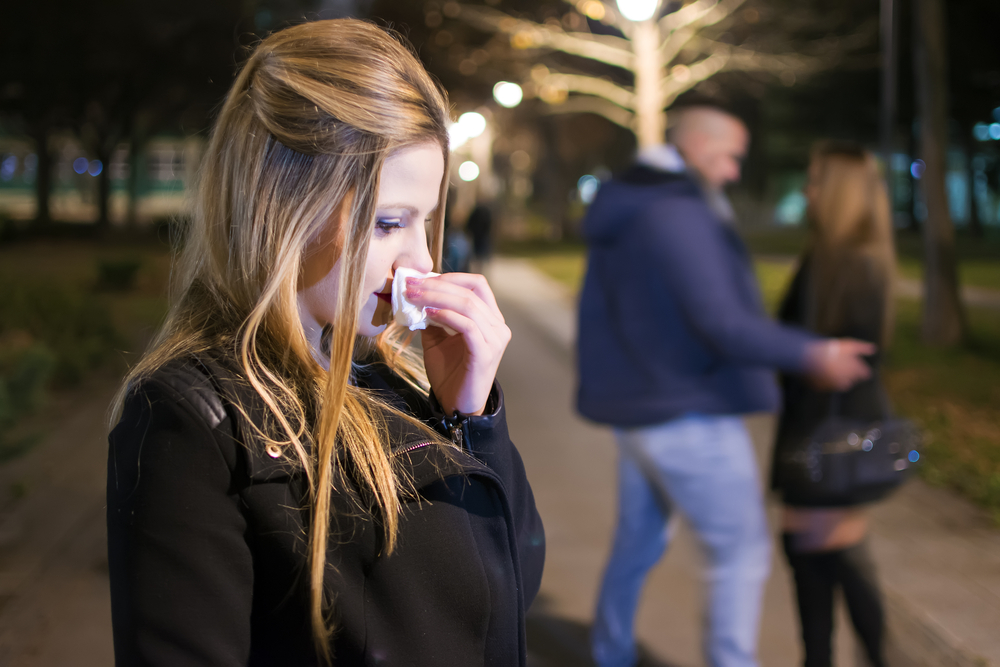 ragazza viene lasciata per un'altra donna