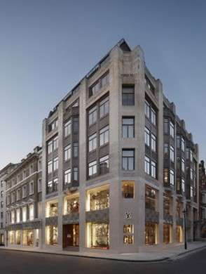 Louis Vuitton, apre la boutique di Bond Street a Londra