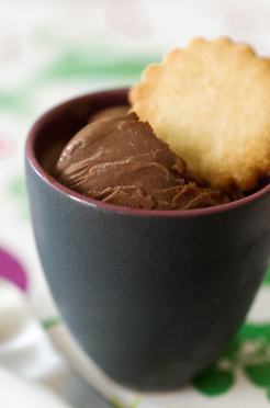 Gelato alla nutella, ricetta estiva e golosa