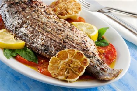 Ricette dietetiche di pesce: spigola all’acqua pazza