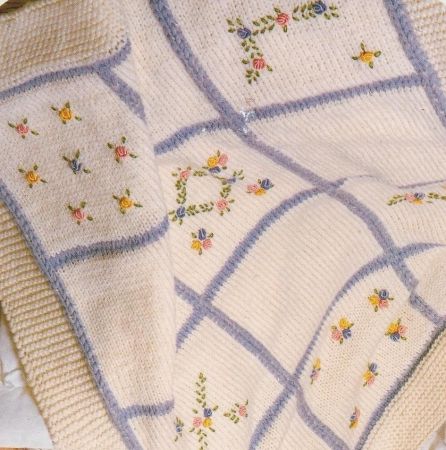 Schemi maglia: copertina in lana per neonati