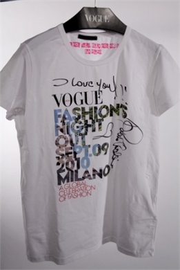 Vogue Fashion’s Night Out: t-shirts per celebrare l’evento