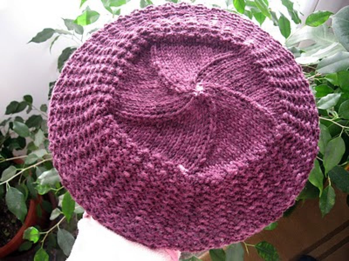 Schemi maglia: il cappello in stile Parigi | Pourfemme