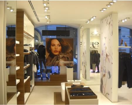 Geox negozio aperto per la Vogue Fashion’s Night Out