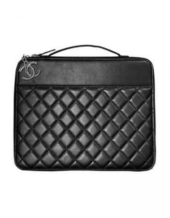 Accessori iPad fashion: case Chanel e Yves Saint Laurent