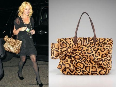 Katherine Heigl con una borsa di Valentino