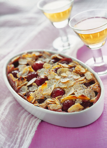 Ricette dolci: clafoutis di mandorle e prugne