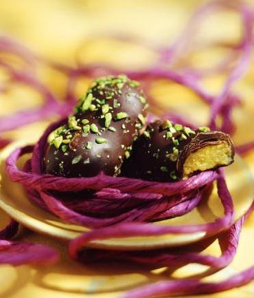 Ricette dolci: cioccolatini di marzapane